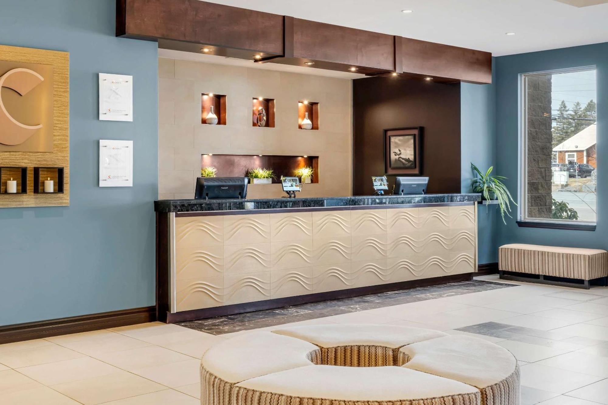 Comfort Hotel Bayer'S Lake Timberlea Exterior photo